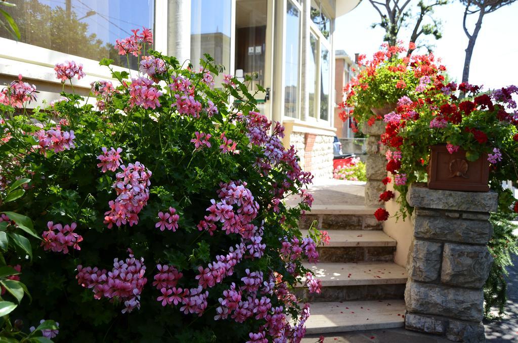 Hotel Puccinelli Lido di Camaiore Zewnętrze zdjęcie